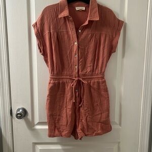 Vanilla Bay- romper size small
